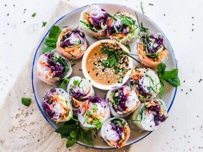 SPRING ROLLS (CHICKEN)